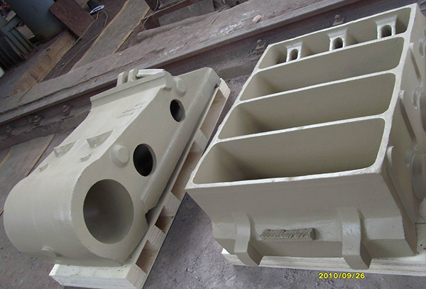 Jaw crusher casting